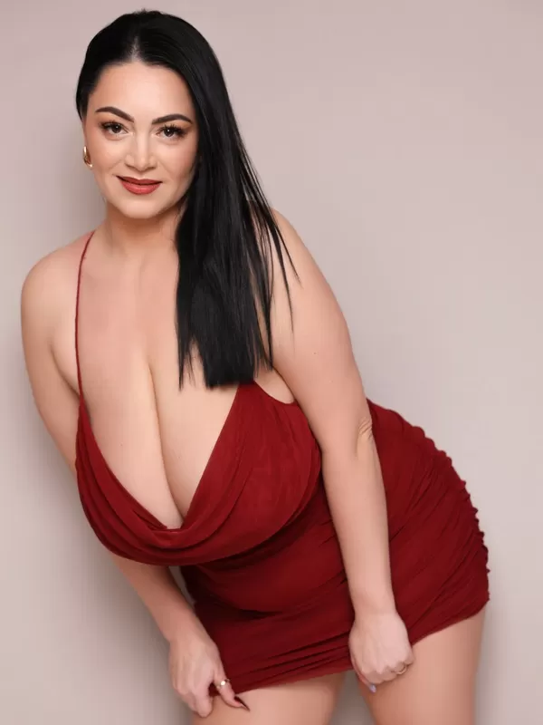 Фото-Klara Devine
